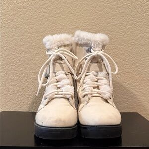 Women's White Fur-Lined Boots